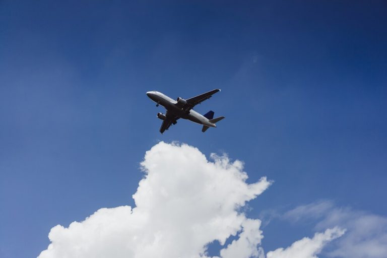 bodega cerca aeropuerto